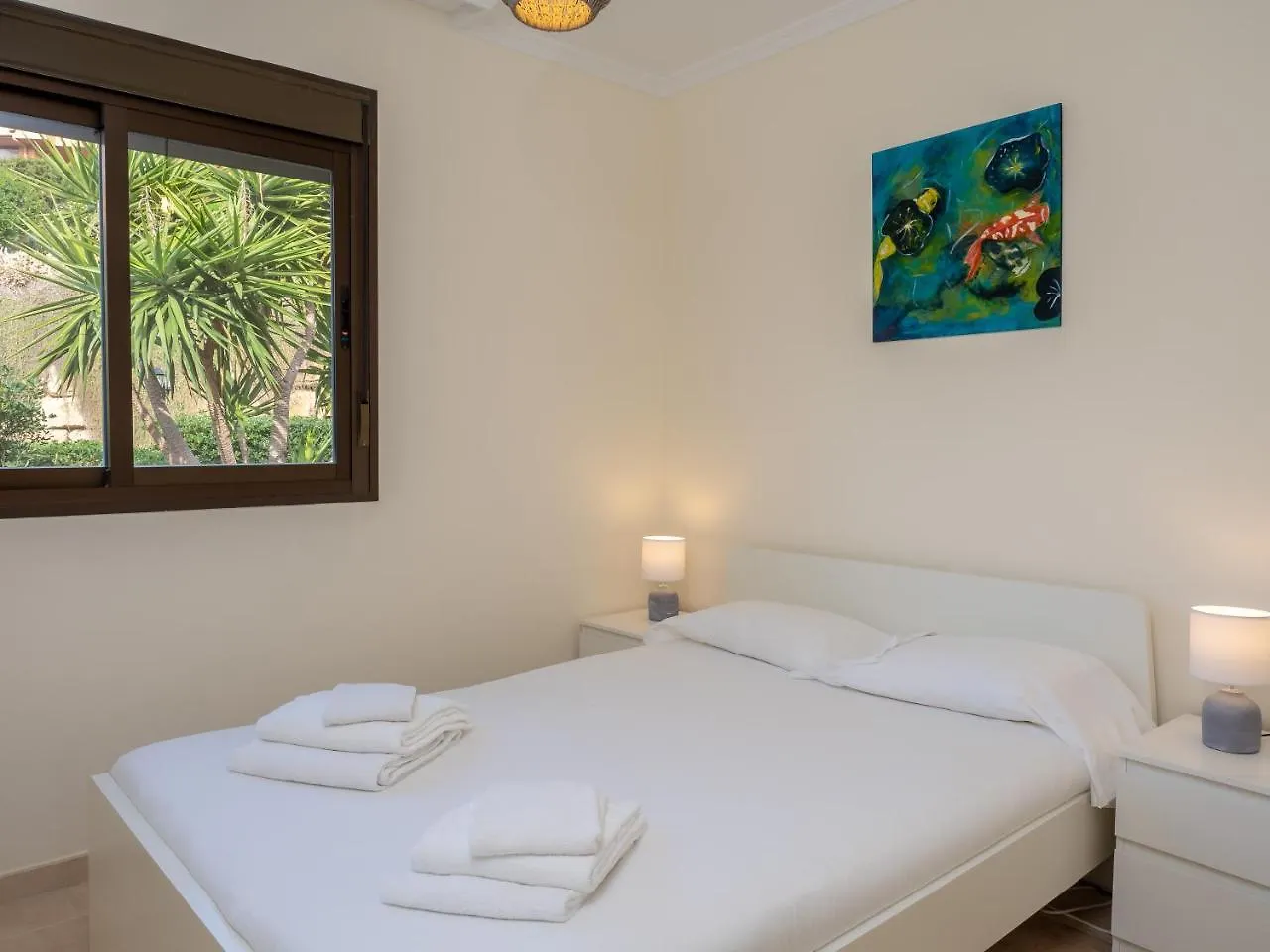 2225-Spacious 3 Bedrooms With Sea View Casares Apartment